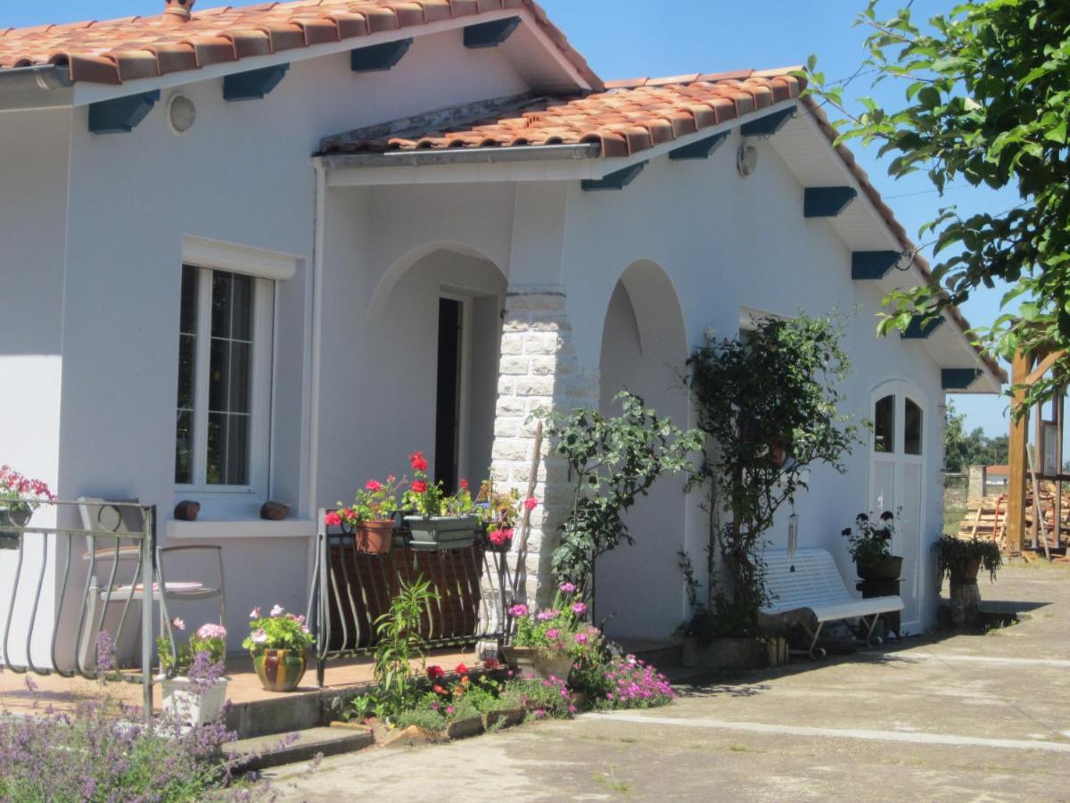 Chambre D'Hotes De La Tuilerie Bed and Breakfast Rion-Des-Landes Exteriör bild